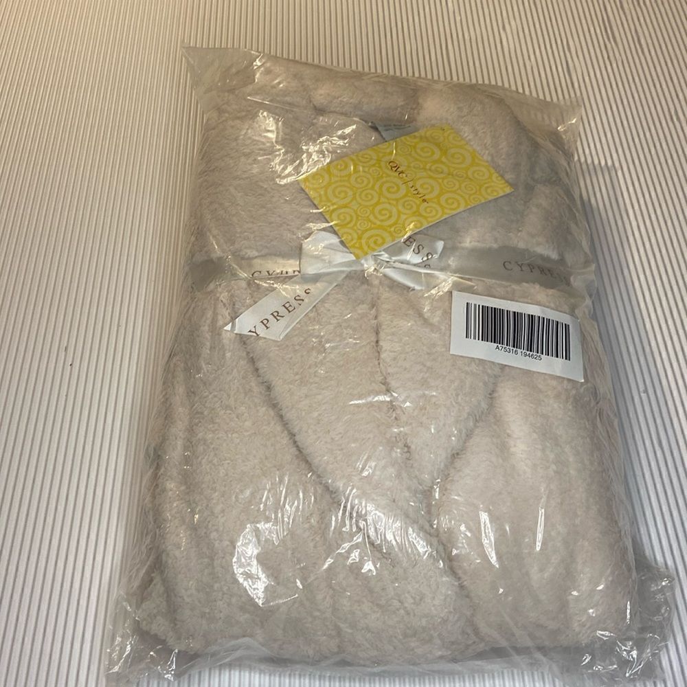 Cypress Womens Cream plush Bathrobe Wrap Robe with Belt Small QVC